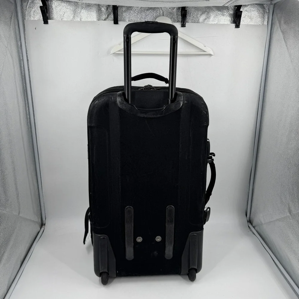 Nike Rolling Suitcase Luggage Large Black Red Geometric Diamond Pattern